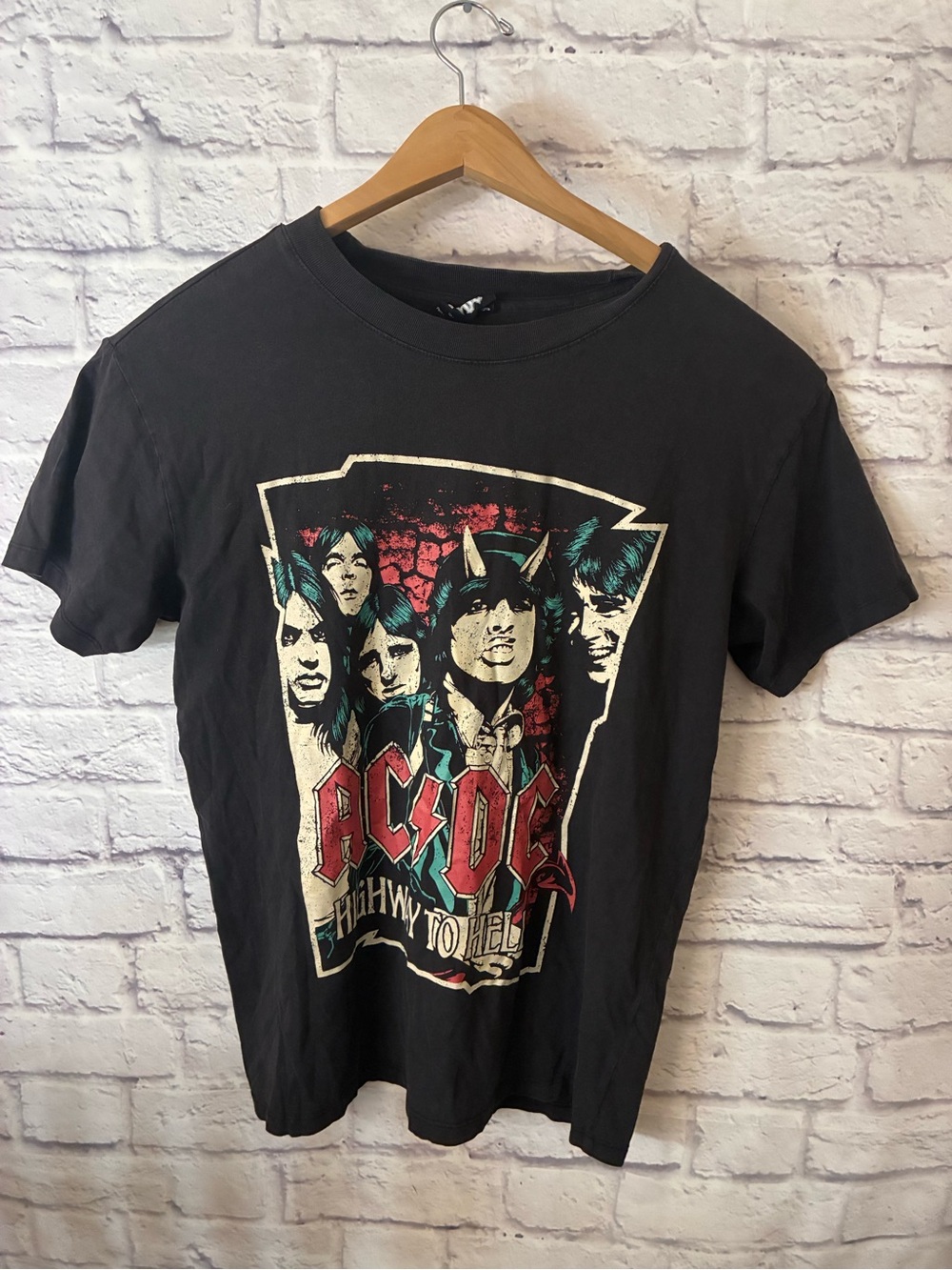 AC/DC Black Graphic 'Highway to Hell' Short Sleeve Tee Small